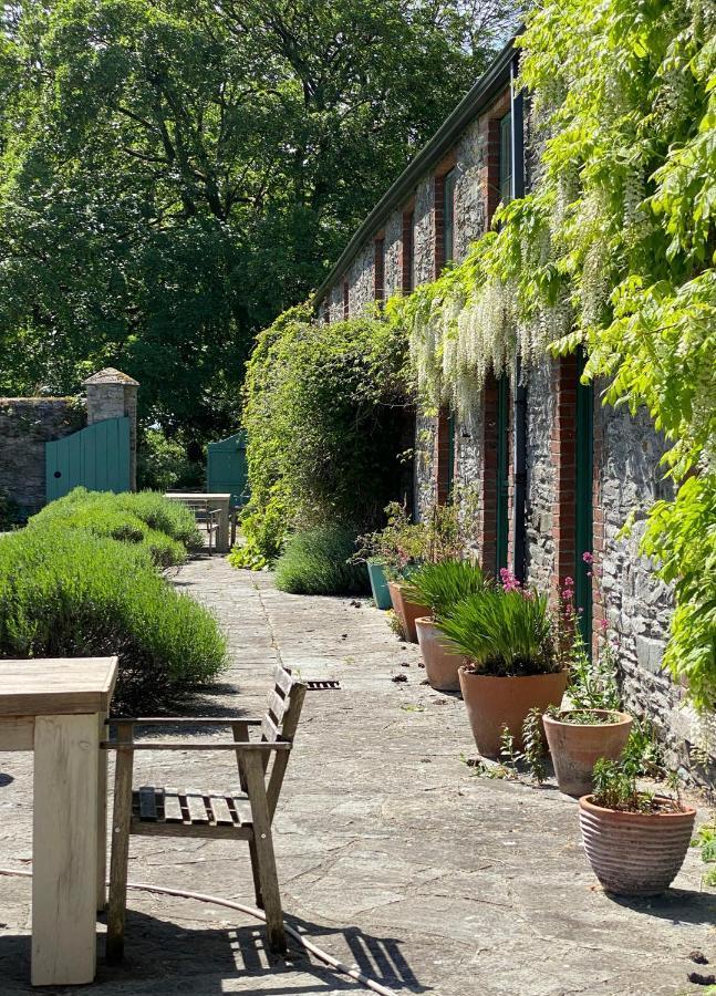 Villa The Stable Yard House At Burtown House & Gardens Athy Exterior foto