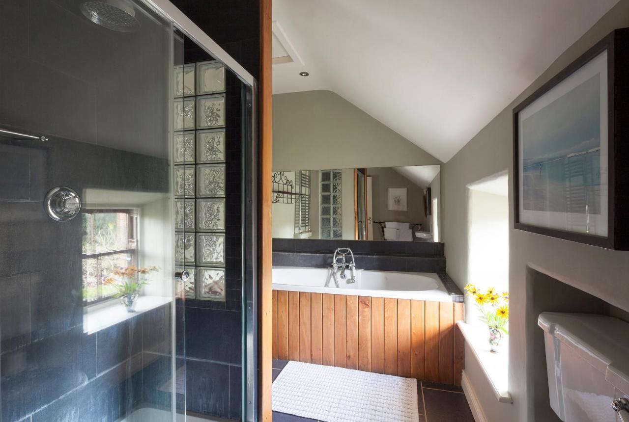 Villa The Stable Yard House At Burtown House & Gardens Athy Exterior foto